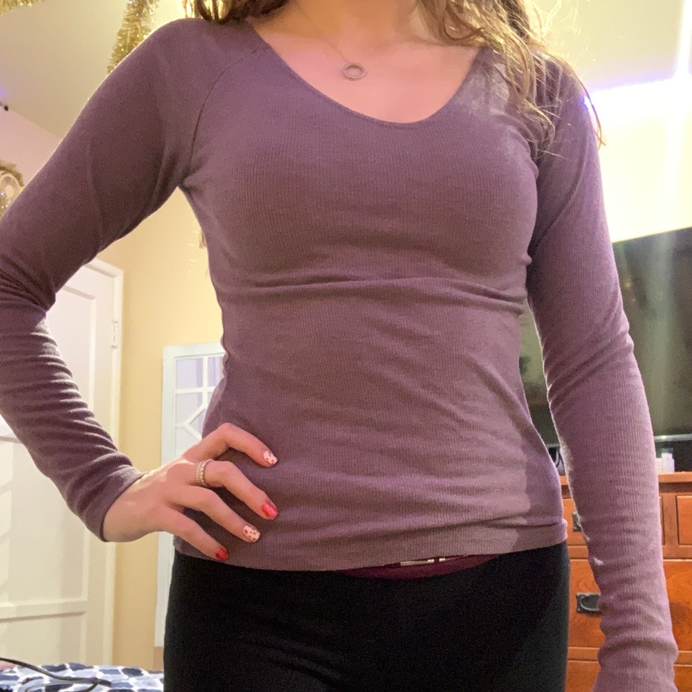 basic fitted long-sleeve